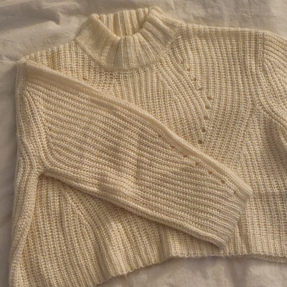 UNIF mock neck sweater pull-over cropped
